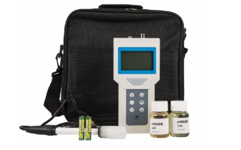 小身材如何扛起專業級重任？